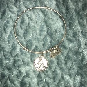 Minnie Mouse Alex & Ani 🎀